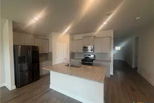 1433 Redwood Crk, Seguin, TX 78155 - Photo 13