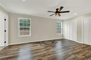 312 N Lavernia, Marion, TX 78124 - Photo 15
