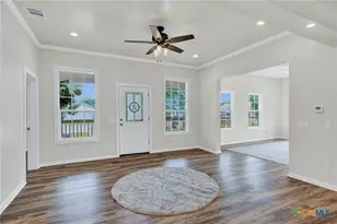 312 N Lavernia, Marion, TX 78124 - Photo 5