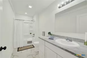 312 N Lavernia, Marion, TX 78124 - Photo 23