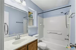 213 W Anderson Ave, Copperas Cove, TX 76522 - Photo 11