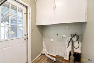 194 Club Dr, Victoria, TX 77905 - Photo 11