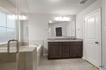 702 Hollyhock Drive, Temple, TX 76502 - Photo 19