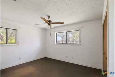 996 Carefree Drive, Victoria, TX 77905 - Photo 17
