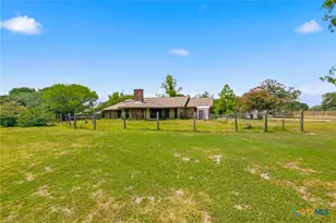 996 Carefree Dr, Victoria, TX 77905 - Photo 5