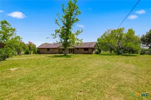 996 Carefree Dr, Victoria, TX 77905 - Photo 5