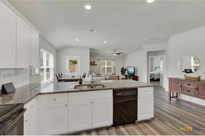 1814 Strawberry Field, New Braunfels, TX 78130 - Photo 9