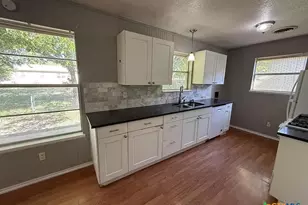 1204 S 7th St, Copperas Cove, TX 76522 - Photo 9