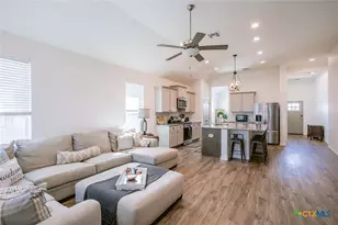 404 Brushy Creek, Victoria, TX 77904 - Photo 15