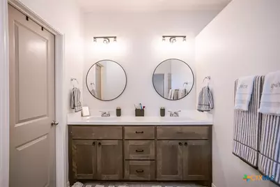 404 Brushy Creek, Victoria, TX 77904 - Photo 19