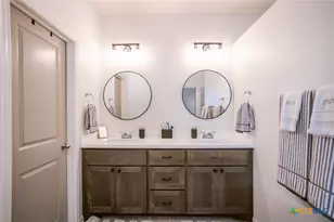 404 Brushy Creek, Victoria, TX 77904 - Photo 19