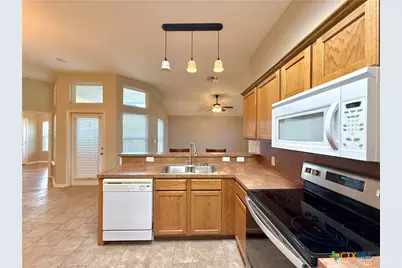132 Carlsbad Drive, Victoria, TX 77904 - Photo 7