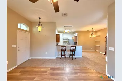 132 Carlsbad Drive, Victoria, TX 77904 - Photo 5