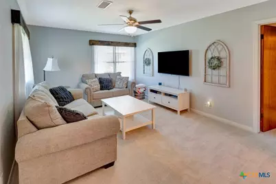 2105 E Mistletoe Avenue, Victoria, TX 77901 - Photo 3