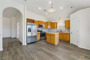2022 Merlin Dr, Harker Heights, TX 76548 - Photo 9