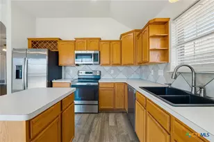 2022 Merlin Dr, Harker Heights, TX 76548 - Photo 11