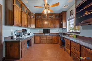 14049 Indian Bluff Rd, Temple, TX 76502 - Photo 27