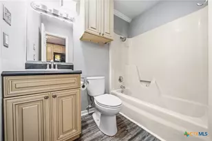 2 Cliffhouse Dr, Belton, TX 76513 - Photo 39