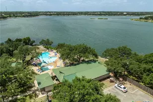 2 Cliffhouse Dr, Belton, TX 76513 - Photo 5