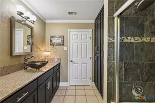 160 Lakeside Dr, Seguin, TX 78155 - Photo 23