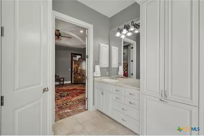 838 Lodge Creek Drive, New Braunfels, TX 78132 - Photo 19