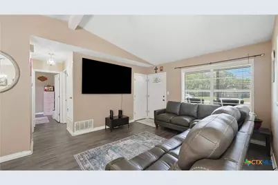629 Creek Drive, New Braunfels, TX 78130 - Photo 3