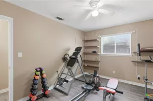 629 Creek Dr, New Braunfels, TX 78130 - Photo 9