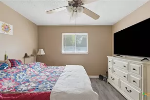 629 Creek Dr, New Braunfels, TX 78130 - Photo 11