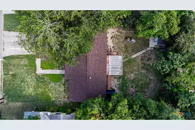 629 Creek Drive, New Braunfels, TX 78130 - Photo 21