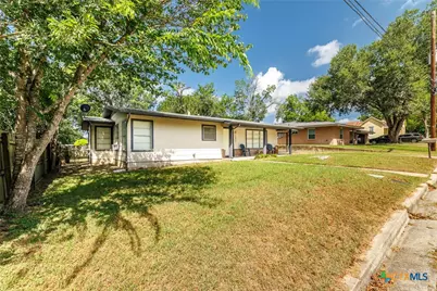 1215 N Hamilton Street, Gonzales, TX 78629 - Photo 3