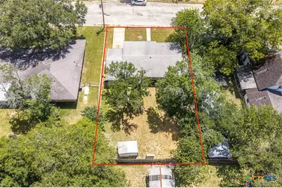 1215 N Hamilton Street, Gonzales, TX 78629 - Photo 15