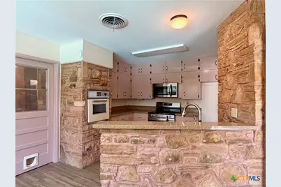 141 Oaklane Drive, Universal City, TX 78148 - Photo 9