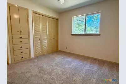 141 Oaklane Drive, Universal City, TX 78148 - Photo 17