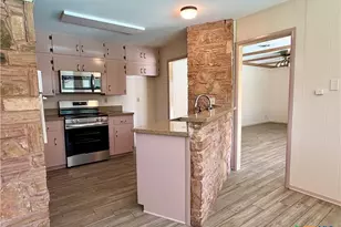 141 Oaklane Dr, Universal City, TX 78148 - Photo 13