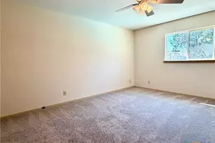 141 Oaklane Dr, Universal City, TX 78148 - Photo 15