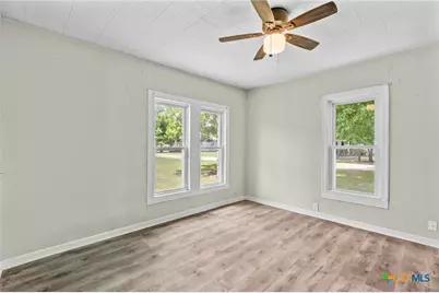 307 Crockett Street, Holland, TX 76534 - Photo 11