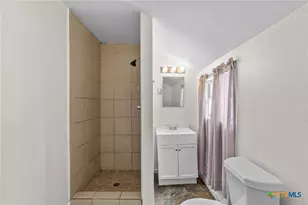 307 Crockett St, Holland, TX 76534 - Photo 23