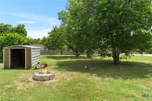 307 Crockett St, Holland, TX 76534 - Photo 37