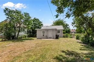 111 N 11th St, Temple, TX 76501 - Photo 21