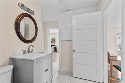 111 N 11th Street, Temple, TX 76501 - Photo 17