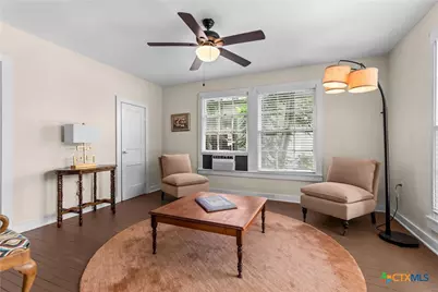 111 N 11th Street, Temple, TX 76501 - Photo 11