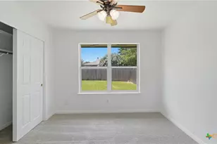 1615 Sunshine Peak, New Braunfels, TX 78130 - Photo 25