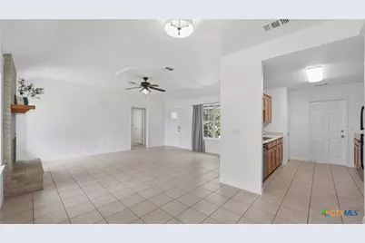 1615 Sunshine Peak, New Braunfels, TX 78130 - Photo 11