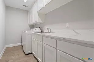2644 Cowgirl Trl, Belton, TX 76513 - Photo 23