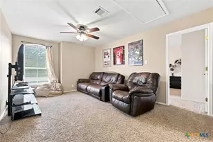 2214 Lakeline Dr, New Braunfels, TX 78130 - Photo 15