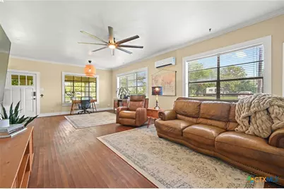 101 Bowie Street, Martindale, TX 78655 - Photo 9