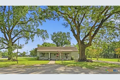 101 Bowie Street, Martindale, TX 78655 - Photo 1