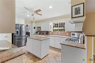 1413 N 11th St, Temple, TX 76501 - Photo 17