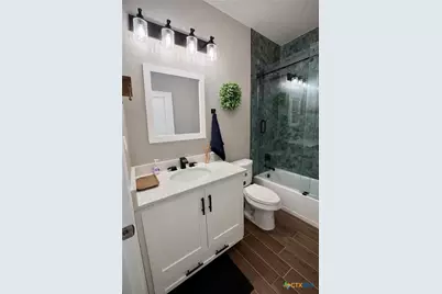 231 Navarro Xing Street #7B, Seguin, TX 78155 - Photo 21