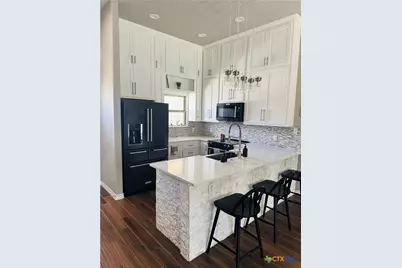 231 Navarro Xing Street #7B, Seguin, TX 78155 - Photo 11